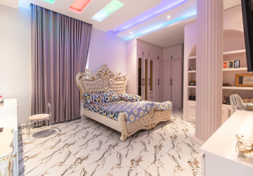 4 Bedroom Villa For Rent - Chreav, Siem Reap thumbnail