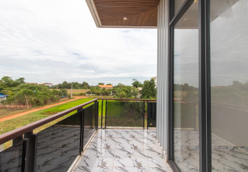 4 Bedroom Villa For Rent - Chreav, Siem Reap thumbnail