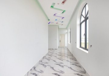 4 Bedroom Villa For Rent - Chreav, Siem Reap thumbnail