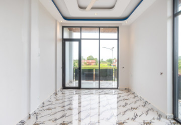 4 Bedroom Villa For Rent - Chreav, Siem Reap thumbnail