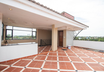 4 Bedroom Villa For Rent - Chreav, Siem Reap thumbnail