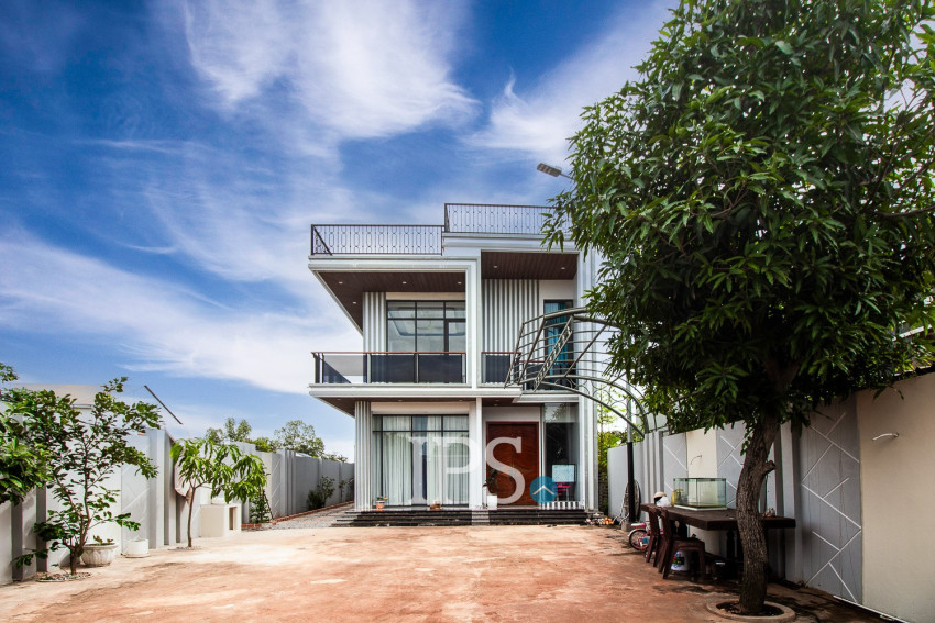 4 Bedroom Villa For Rent - Chreav, Siem Reap