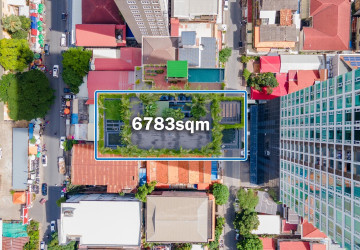 21-Storey Luxury Serviced Apartment Building For Sale - Boueng Keng Kang I, Phnom Penh thumbnail