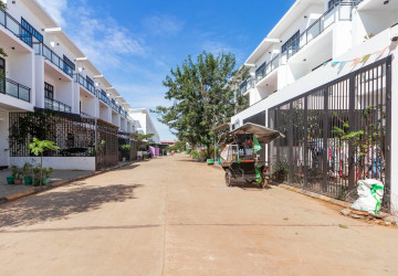 3 Bedroom Flat For Sale - Sala Kamreuk, Siem Reap thumbnail