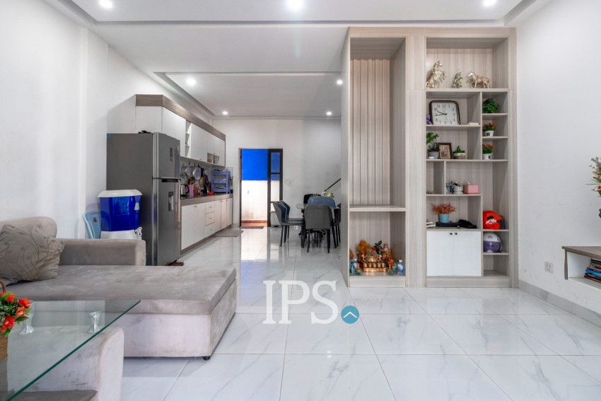 3 Bedroom Flat For Sale - Sala Kamreuk, Siem Reap