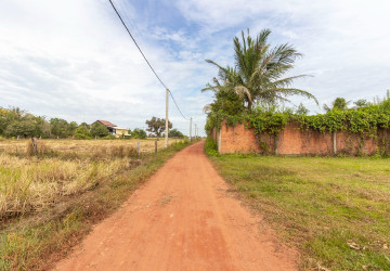 887 Sqm Land For Sale - Kandaek, Prasat Bakong, Siem Reap thumbnail