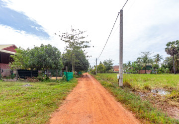 887 Sqm Land For Sale - Kandaek, Prasat Bakong, Siem Reap thumbnail