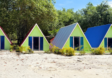 2000 Sqm Property with 10 Bungalows For Rent - Long Set, Koh Rong Island thumbnail