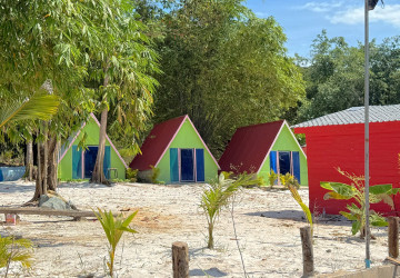 2000 Sqm Property with 10 Bungalows For Rent - Long Set, Koh Rong Island thumbnail