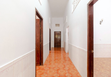 5 Bedroom House For Rent - Sala Kamreuk, Siem Reap thumbnail