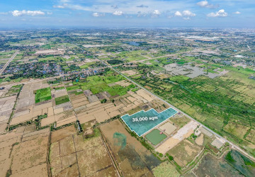 35,000 Sqm Land For Sale - Kandal Stueng, Kandal Province thumbnail