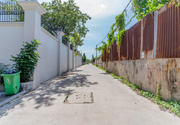 6,000 Sqm Land For Sale - Ta Khmau, Kandal Province thumbnail