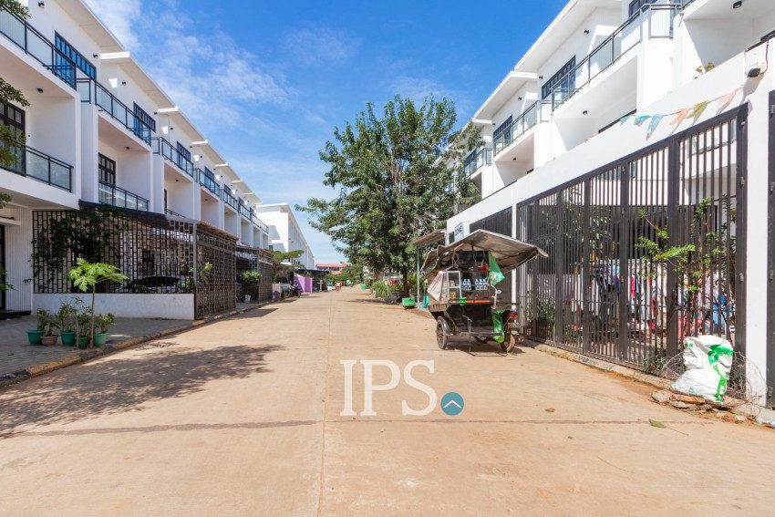 3 Bedroom Flat For Rent - Sala Kamreuk, Siem Reap