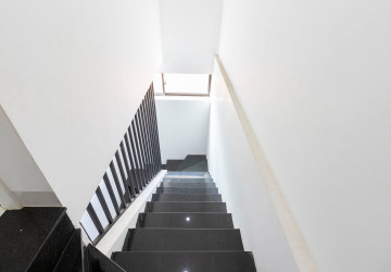 3 Bedroom Flat For Rent - Sala Kamreuk, Siem Reap thumbnail