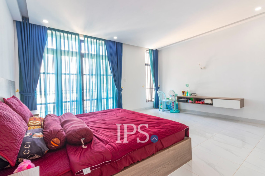 3 Bedroom Flat For Rent - Sala Kamreuk, Siem Reap