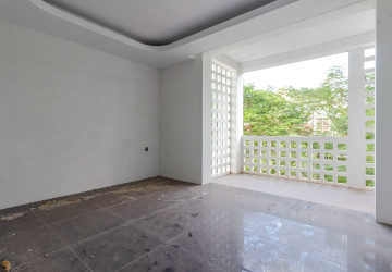 19 Bedroom Commercial Building For Sale - Svay Dangkum, Siem Reap thumbnail