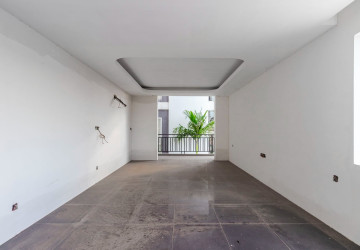 19 Bedroom Commercial Building For Sale - Svay Dangkum, Siem Reap thumbnail