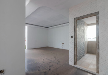 19 Bedroom Commercial Building For Sale - Svay Dangkum, Siem Reap thumbnail