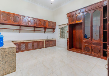 10 Bedroom Villa  For Rent - Prek Leap, Phnom Penh thumbnail