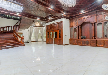 10 Bedroom Villa  For Rent - Prek Leap, Phnom Penh thumbnail