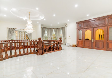 10 Bedroom Villa  For Rent - Prek Leap, Phnom Penh thumbnail
