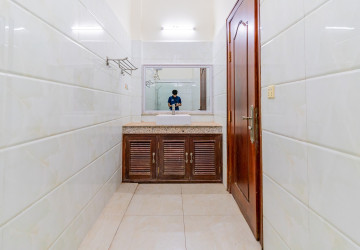 10 Bedroom Villa  For Rent - Prek Leap, Phnom Penh thumbnail