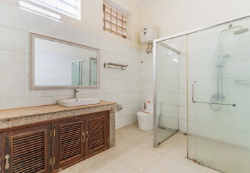 10 Bedroom Villa  For Rent - Prek Leap, Phnom Penh thumbnail