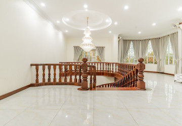10 Bedroom Villa  For Rent - Prek Leap, Phnom Penh thumbnail