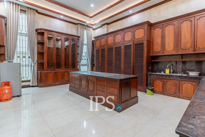 20 Bedroom Commercial Villa For Rent - Prek Leap, Phnom Penh