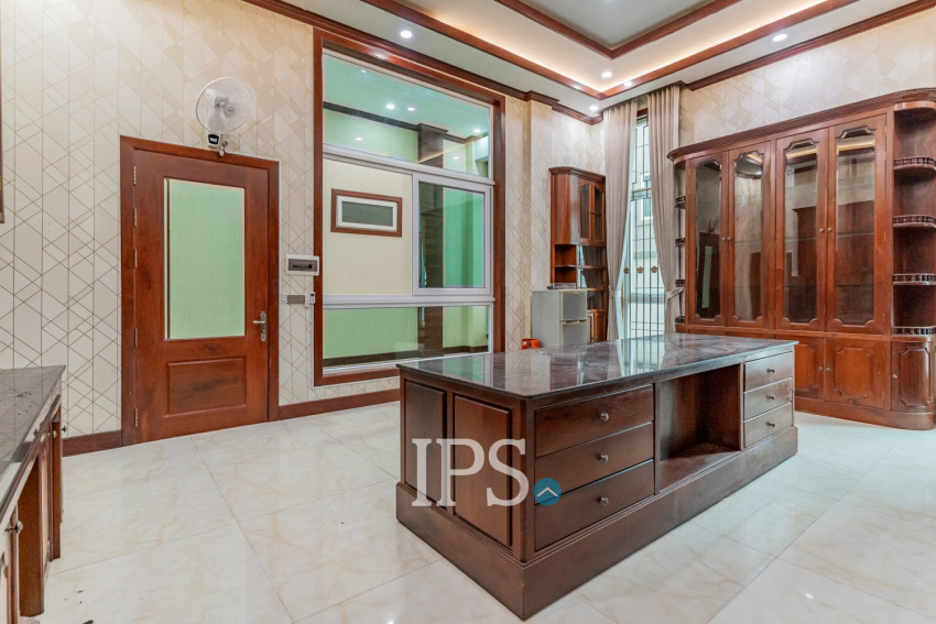 20 Bedroom Commercial Villa For Rent - Prek Leap, Phnom Penh