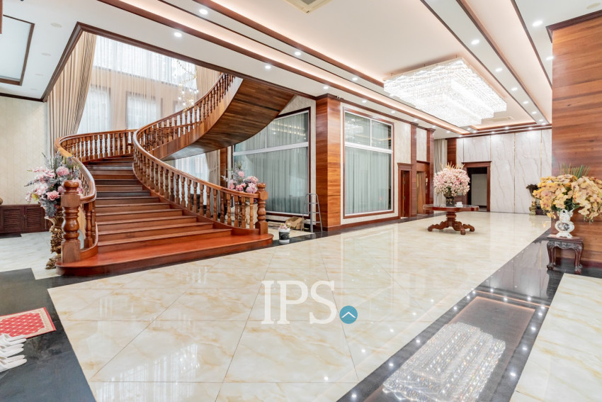 20 Bedroom Commercial Villa For Rent - Prek Leap, Phnom Penh