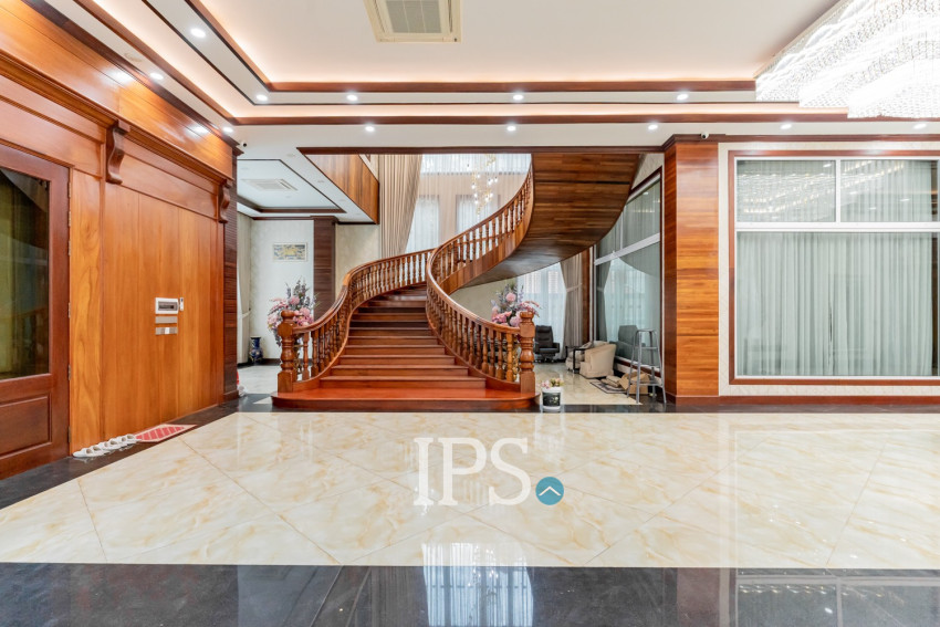 20 Bedroom Commercial Villa For Rent - Prek Leap, Phnom Penh