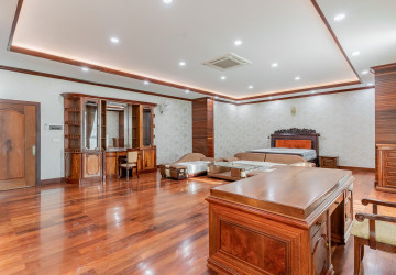 20 Bedroom  Commercial Villa  For Rent - Prek Leap, Phnom Penh thumbnail