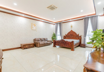 20 Bedroom  Commercial Villa  For Rent - Prek Leap, Phnom Penh thumbnail