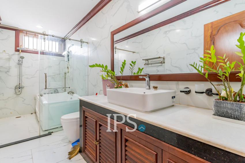 20 Bedroom Commercial Villa For Rent - Prek Leap, Phnom Penh