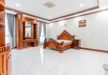 20 Bedroom  Commercial Villa  For Rent - Prek Leap, Phnom Penh thumbnail