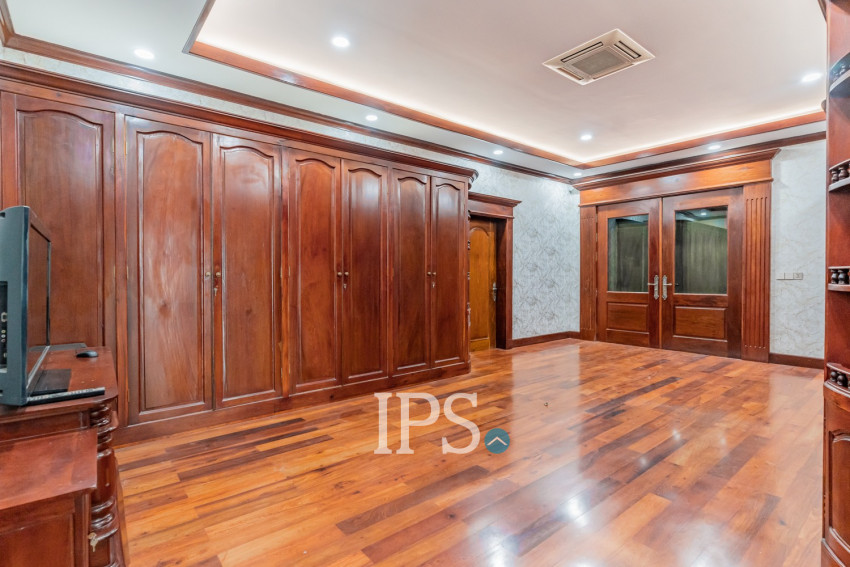 20 Bedroom Commercial Villa For Rent - Prek Leap, Phnom Penh