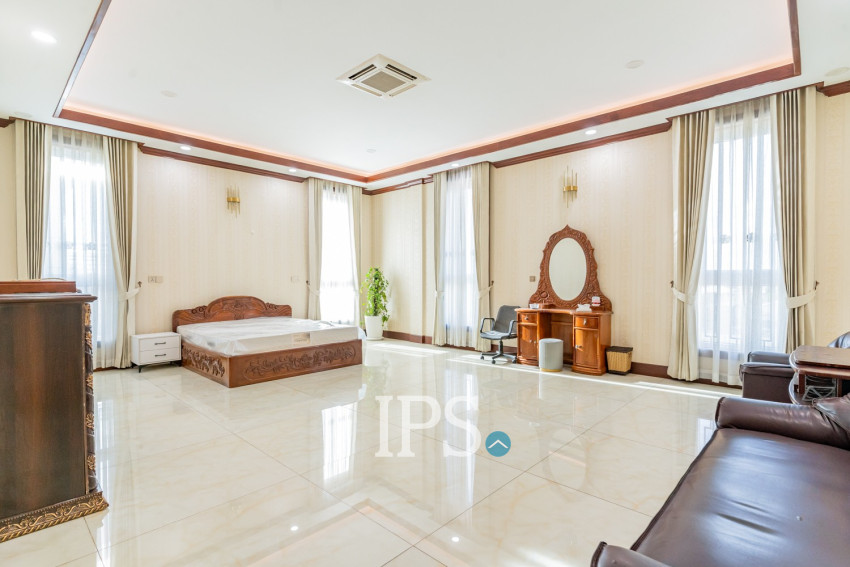 20 Bedroom Commercial Villa For Rent - Prek Leap, Phnom Penh