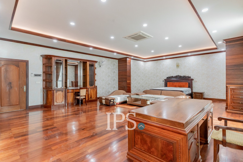 20 Bedroom Commercial Villa For Rent - Prek Leap, Phnom Penh