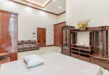20 Bedroom  Commercial Villa  For Rent - Prek Leap, Phnom Penh thumbnail