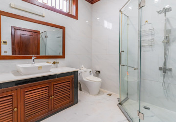 20 Bedroom  Commercial Villa  For Rent - Prek Leap, Phnom Penh thumbnail