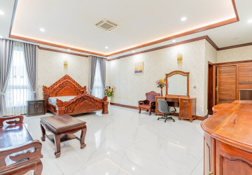 20 Bedroom  Commercial Villa  For Rent - Prek Leap, Phnom Penh thumbnail