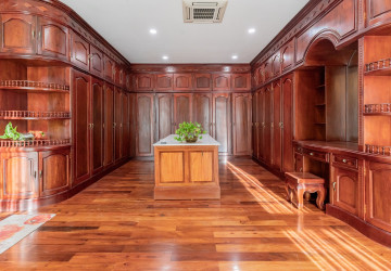 20 Bedroom  Commercial Villa  For Rent - Prek Leap, Phnom Penh thumbnail