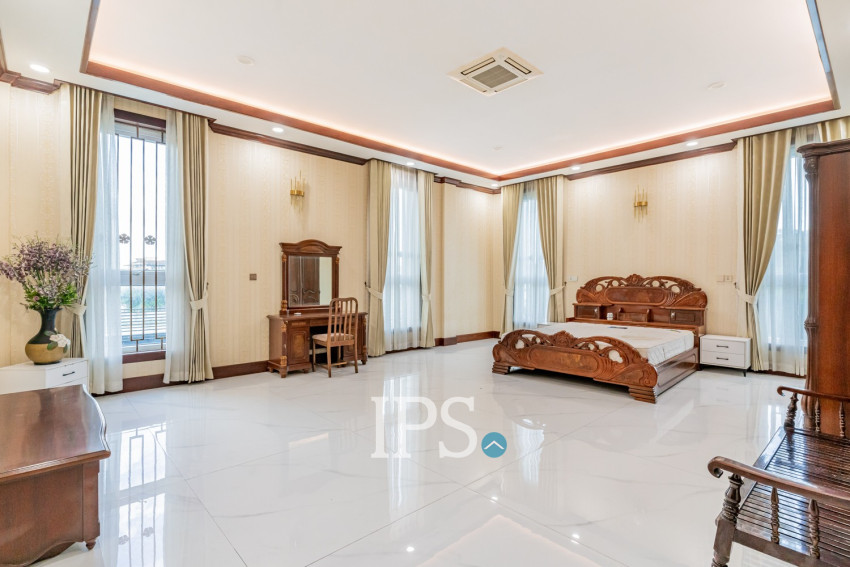 20 Bedroom Commercial Villa For Rent - Prek Leap, Phnom Penh