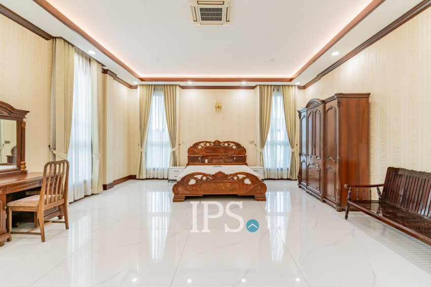 20 Bedroom Commercial Villa For Rent - Prek Leap, Phnom Penh