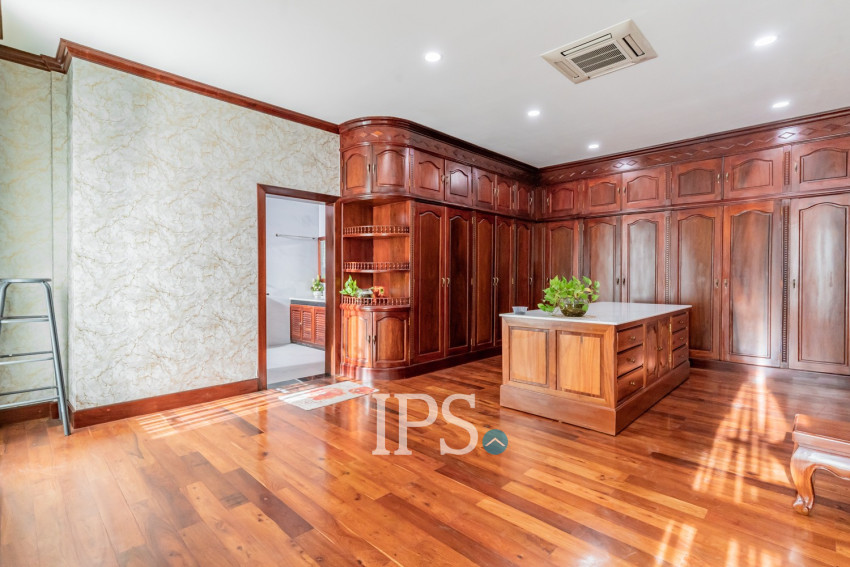 20 Bedroom Commercial Villa For Rent - Prek Leap, Phnom Penh