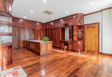 20 Bedroom  Commercial Villa  For Rent - Prek Leap, Phnom Penh thumbnail