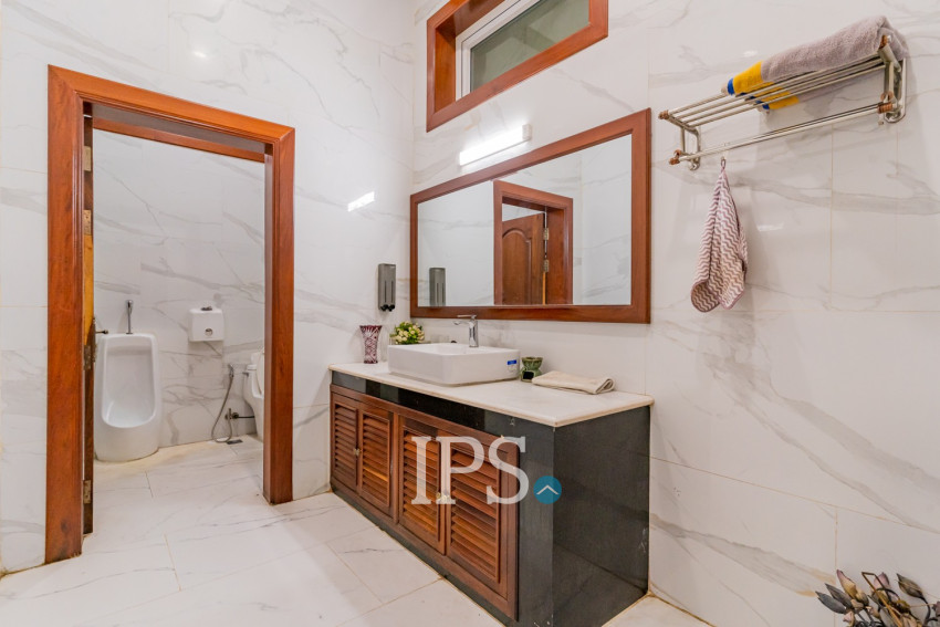 20 Bedroom Commercial Villa For Rent - Prek Leap, Phnom Penh