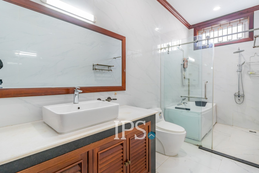 20 Bedroom Commercial Villa For Rent - Prek Leap, Phnom Penh