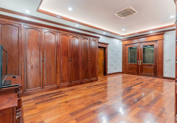20 Bedroom  Commercial Villa  For Rent - Prek Leap, Phnom Penh thumbnail